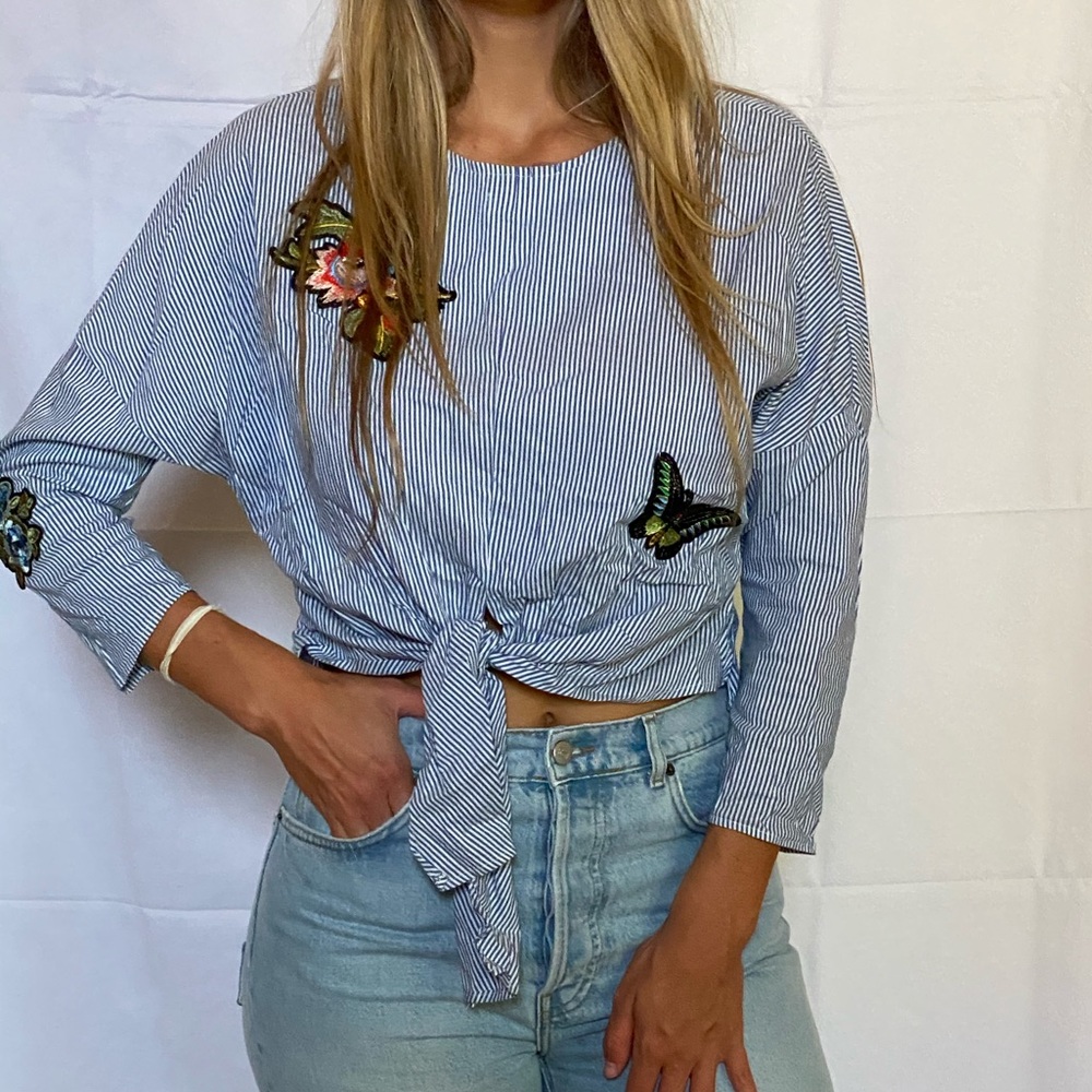 Embroidered front tie shirt